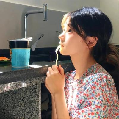 霍莉
